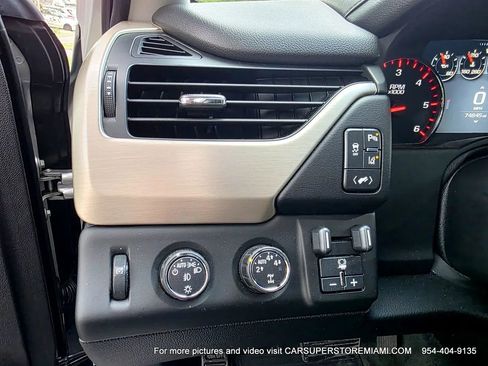 Used 2015 GMC Yukon Denali w/ Open Road Package image 32