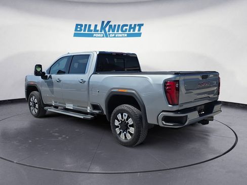 Used 2026 GMC Sierra 2500 Denali w/ Technology Package AWD/4WD image 3