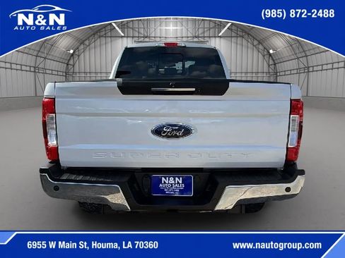 Used 2017 Ford F250 Lariat w/ Lariat Ultimate Package AWD/4WD image 4