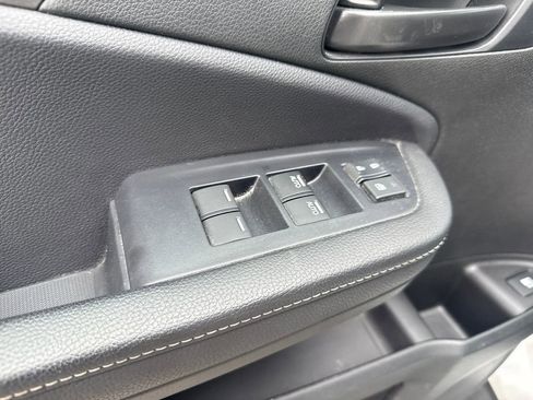 Used 2025 Honda Ridgeline Sport image 8