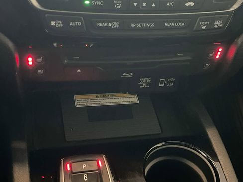 Used 2022 Honda Pilot Black Edition image 19