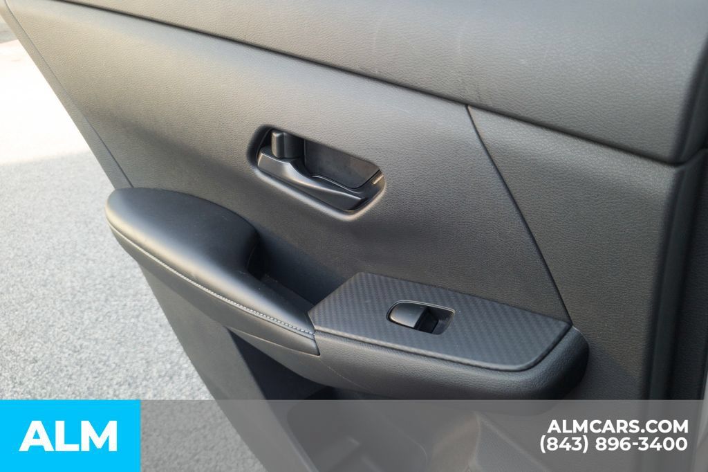 Used 2024 Nissan Sentra SV FWD image 23