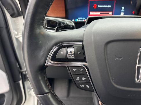 Certified 2024 Lincoln Navigator Black Label image 17