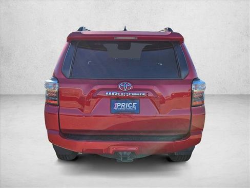 Used 2022 Toyota 4Runner SR5 image 7