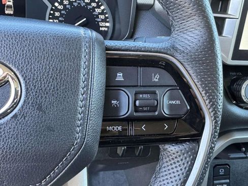 Used 2022 Toyota Tundra Limited w/ Power Package image 12