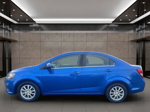 Used 2020 Chevrolet Sonic LT image 2
