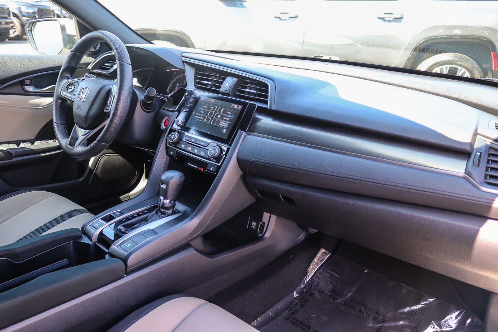 Used 2019 Honda Civic EX image 15