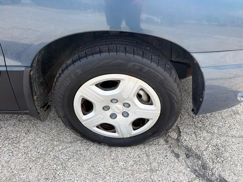 Used 2006 Ford Freestar SE FWD image 16