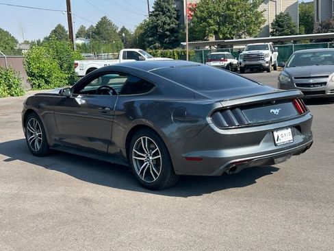 Used 2016 Ford Mustang Coupe RWD image 5