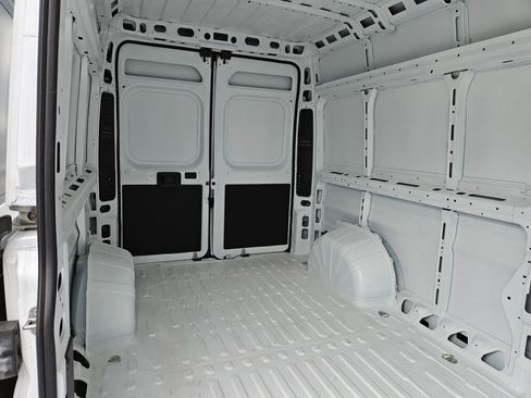 Used 2025 RAM ProMaster 2500 w/ Quick Order Package 22H SLT+ image 13