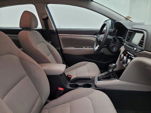 Used 2019 Hyundai Elantra SEL image 21