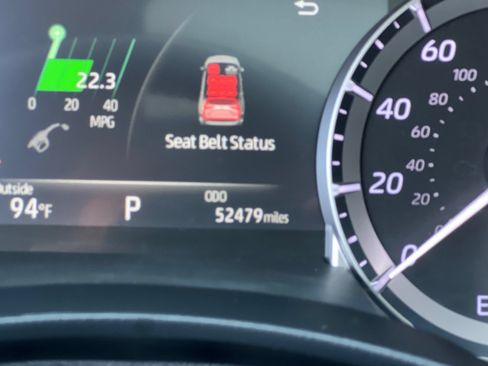 Used 2023 Toyota Highlander XLE AWD/4WD image 23