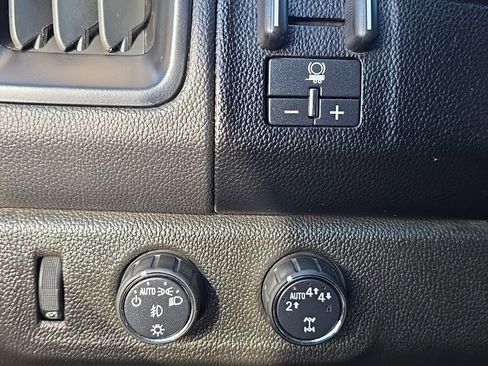 Used 2019 Chevrolet Colorado LT image 15