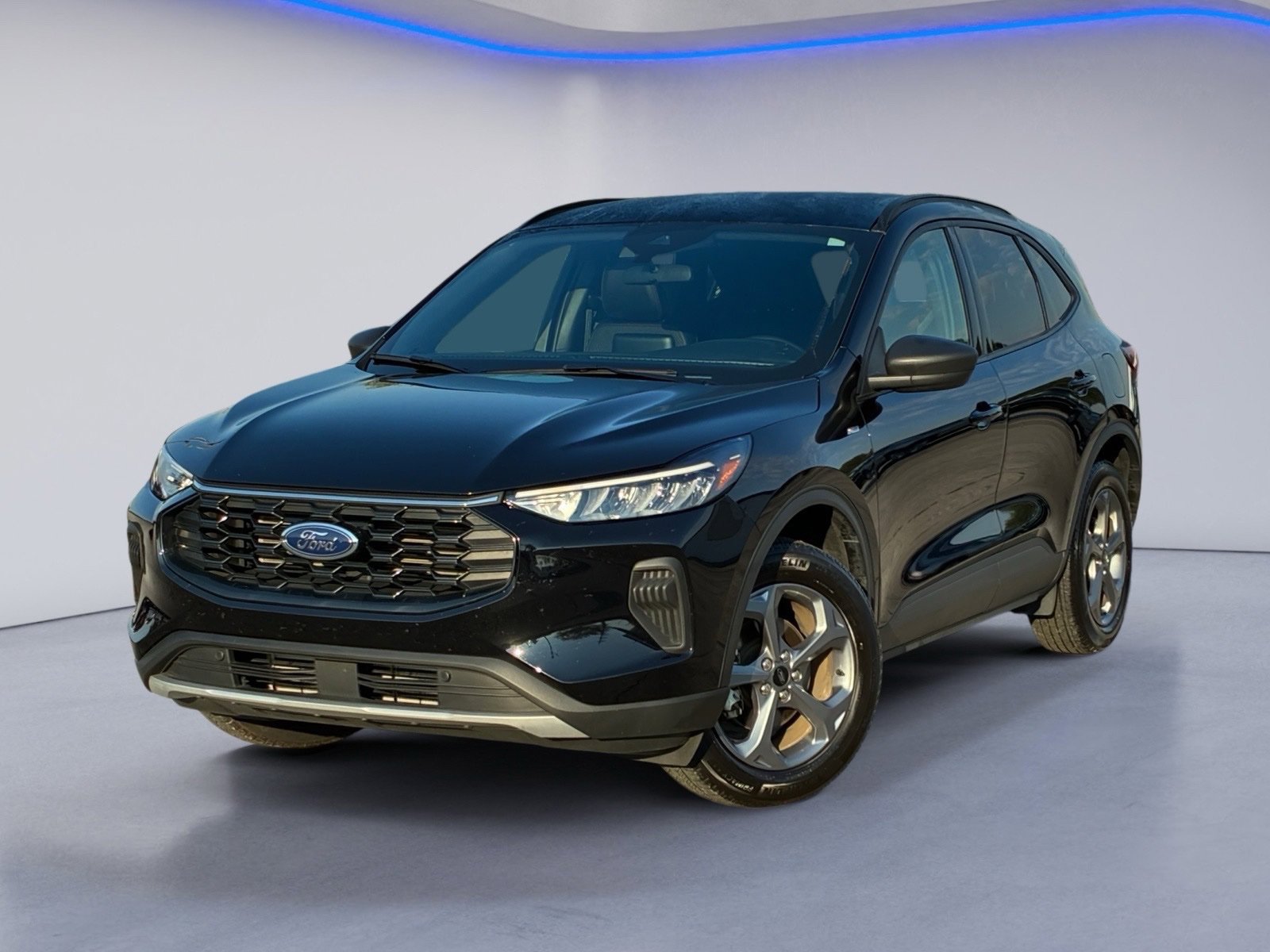 Used 2025 Ford Escape ST-Line AWD/4WD image 2