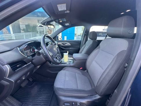 Used 2023 Chevrolet Traverse LT FWD image 10