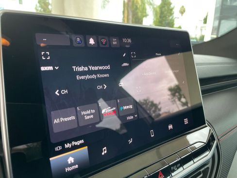 Used 2025 Jeep Compass Trailhawk image 21