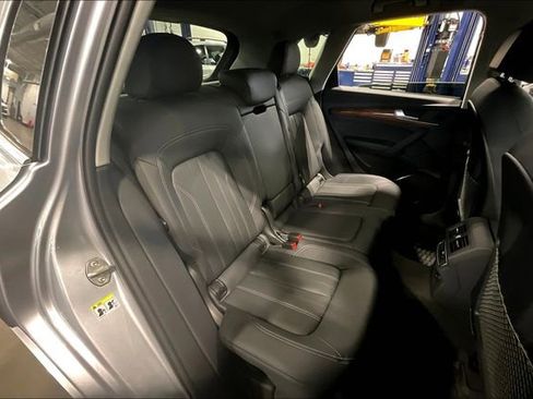 Certified 2023 Audi Q5 2.0T Premium w/ Convenience Package image 27