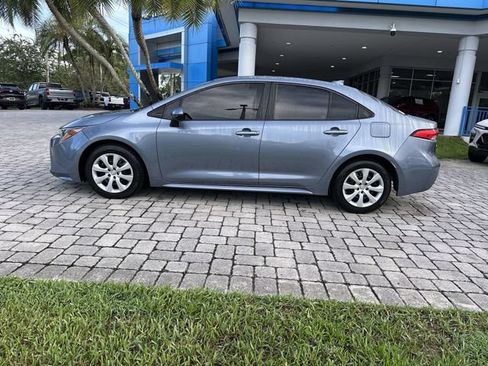 Used 2023 Toyota Corolla LE FWD image 32