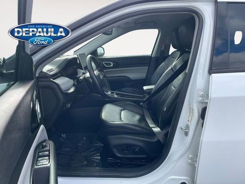 Used 2022 Jeep Compass Limited image 11