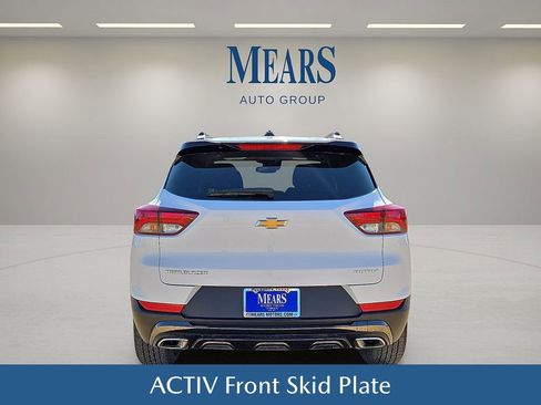 Used 2023 Chevrolet TrailBlazer ACTIV w/ Driver Confidence Package image 5