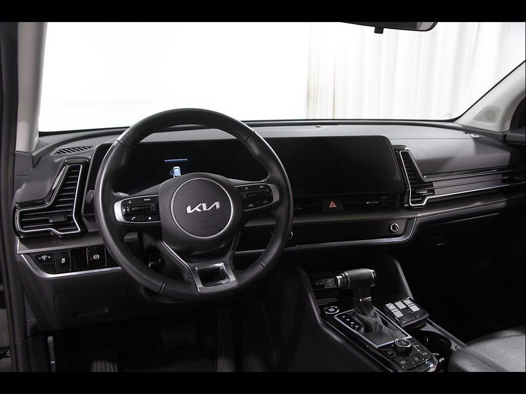 Used 2025 Kia Sportage EX AWD/4WD image 6