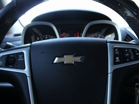 Used 2017 Chevrolet Equinox LT w/ Sport Edition image 12