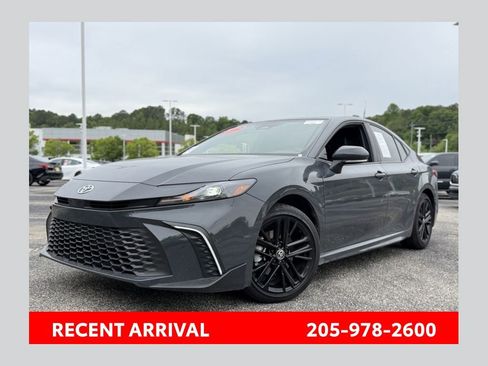 Used 2025 Toyota Camry SE w/ Multimedia Upgrade Package FWD image 1