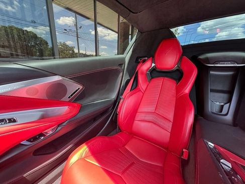 Used 2022 Chevrolet Corvette Stingray Premium Conv w/ Z51 Performance Package RWD image 39