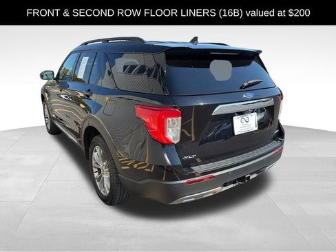 Used 2023 Ford Explorer XLT w/ Equipment Group 202A AWD/4WD image 5