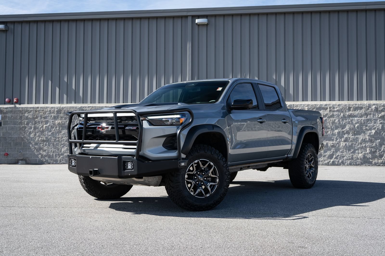 Used 2024 Chevrolet Colorado ZR2 w/ Technology Package AWD/4WD image 1