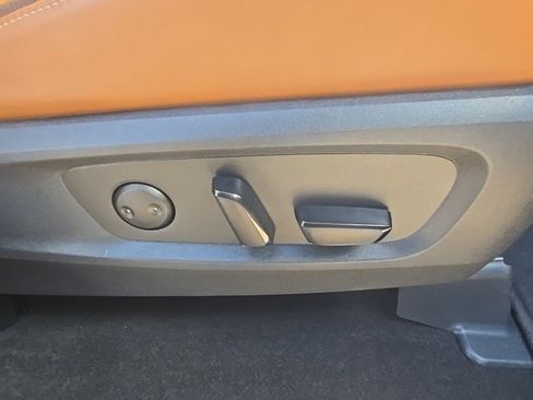 Used 2024 Nissan Pathfinder Platinum w/ Cargo Package image 27