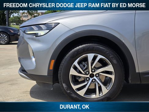 Used 2023 Buick Envision Essence FWD image 6