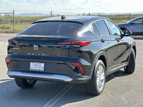 New 2025 Buick Envista Preferred image 4