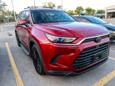 Used 2026 Toyota Grand Highlander XLE image 5