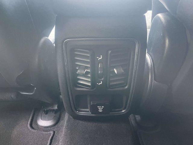 Used 2022 Jeep Grand Cherokee Laredo X RWD image 16