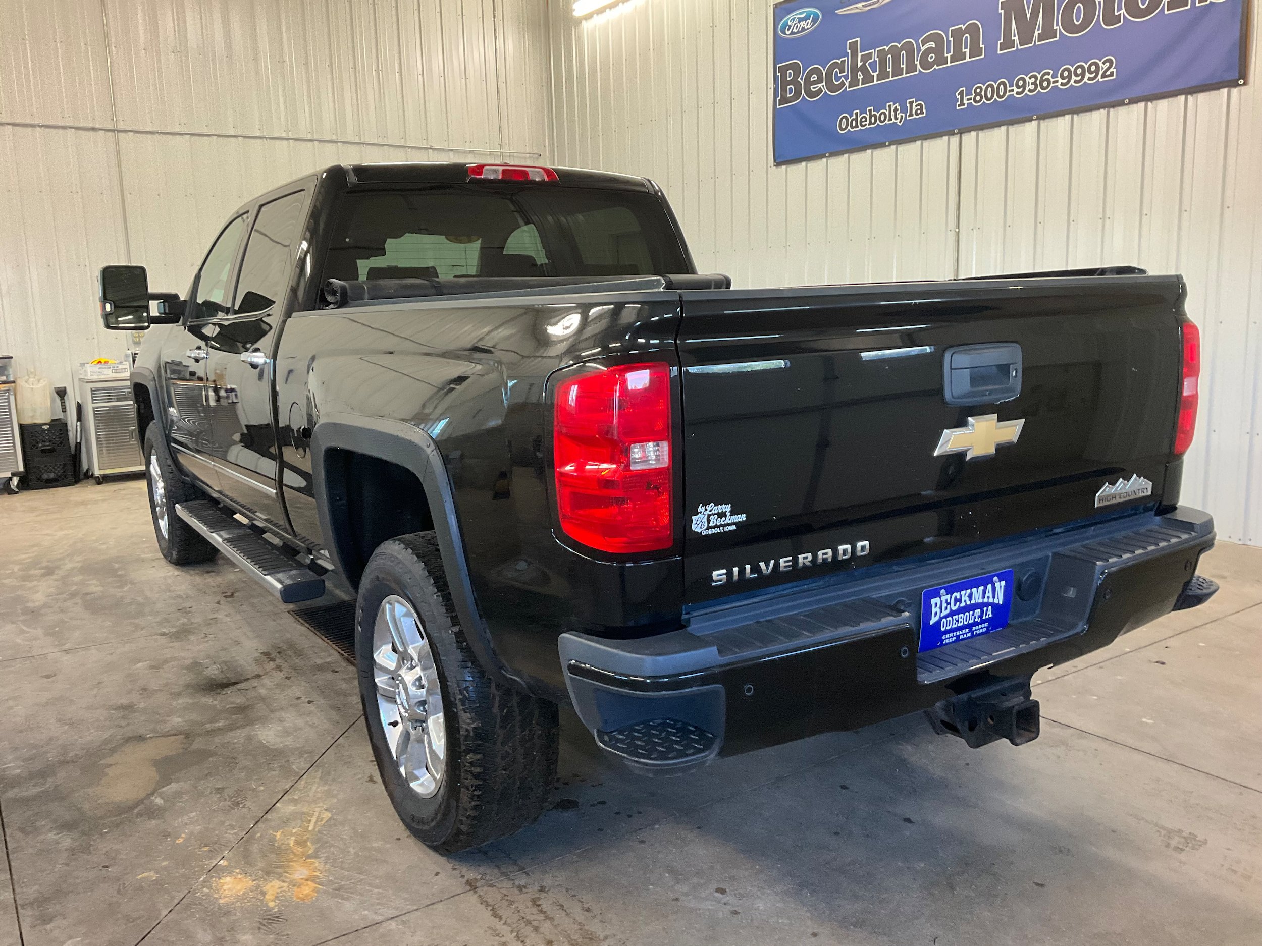 Used 2015 Chevrolet Silverado 2500 High Country w/ Duramax Plus Package AWD/4WD image 3