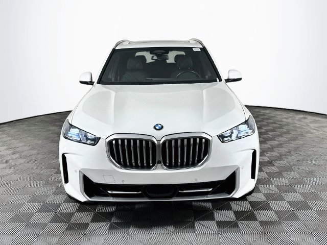 Used 2024 BMW X5 sDrive40i RWD image 2