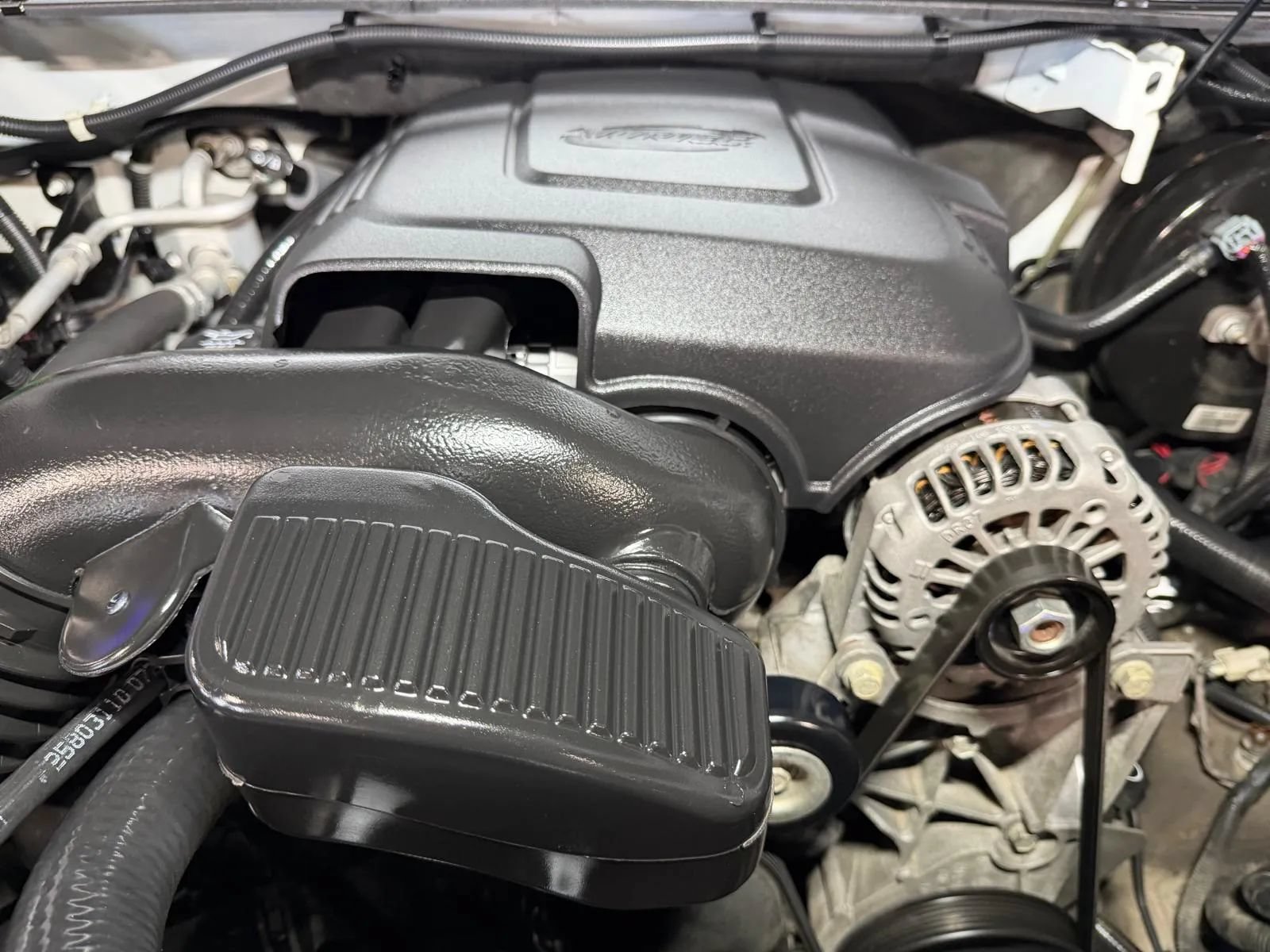 Used 2011 Chevrolet Avalanche LTZ RWD image 11