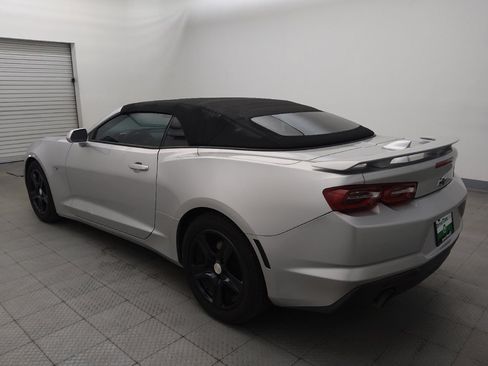 Used 2019 Chevrolet Camaro LT RWD image 5