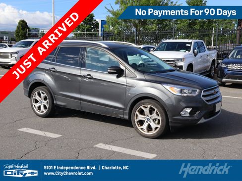Used 2019 Ford Escape Titanium FWD image 1