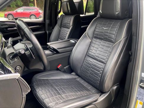 Used 2023 Cadillac Escalade V AWD/4WD image 23