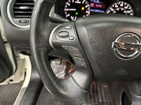 Used 2019 Nissan Pathfinder Platinum AWD/4WD image 15
