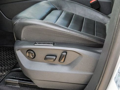 Used 2019 Volkswagen Atlas SEL Premium image 33