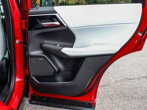 New 2025 Mitsubishi Outlander SE AWD/4WD image 12