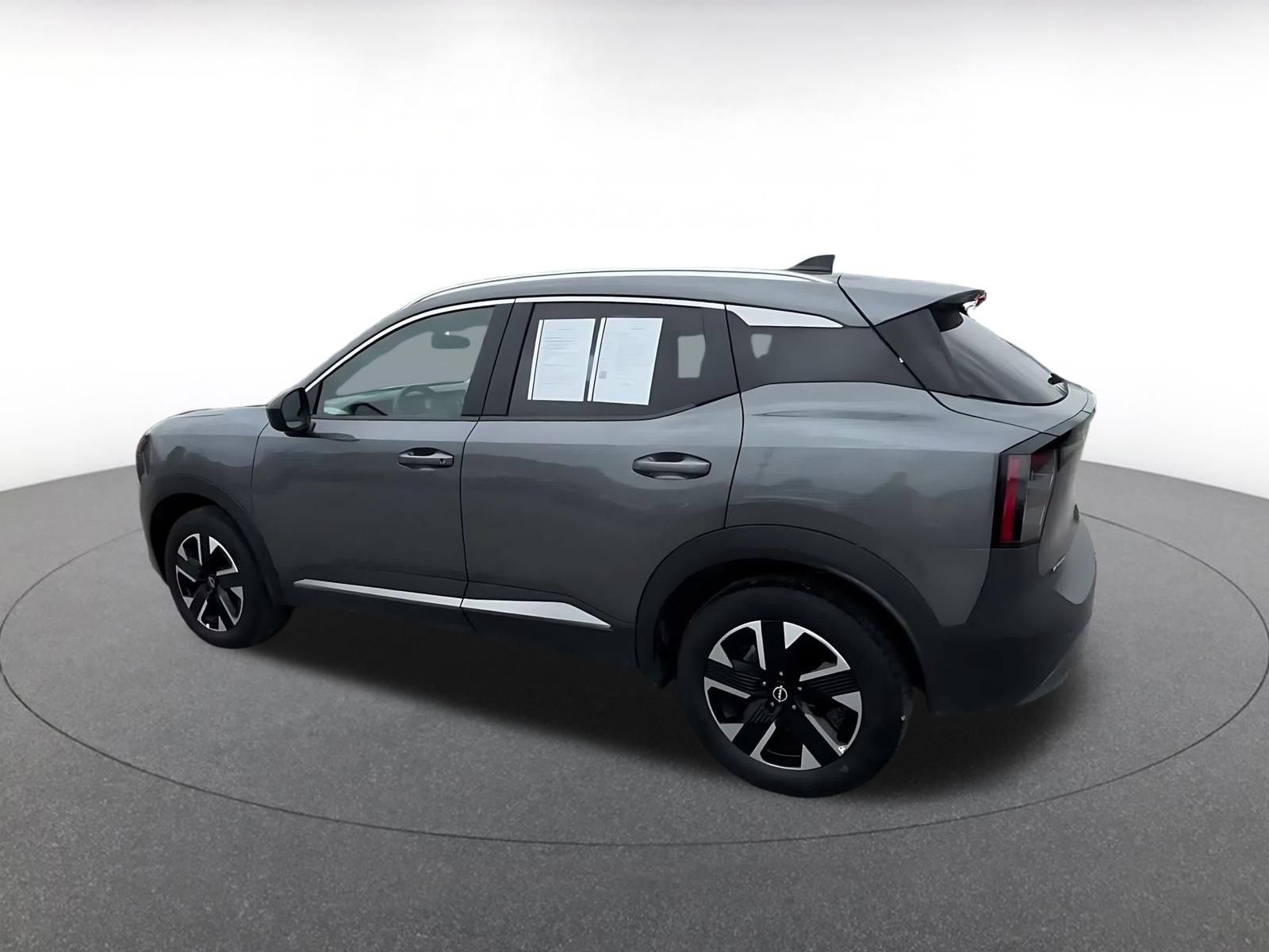Used 2026 Nissan Kicks SV w/ Cold Weather Package AWD/4WD image 9