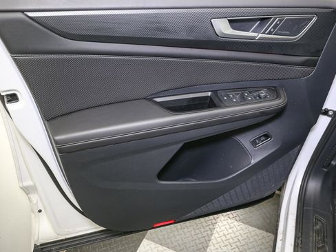 Used 2024 Volkswagen Atlas Cross Sport SEL Premium R-Line image 44