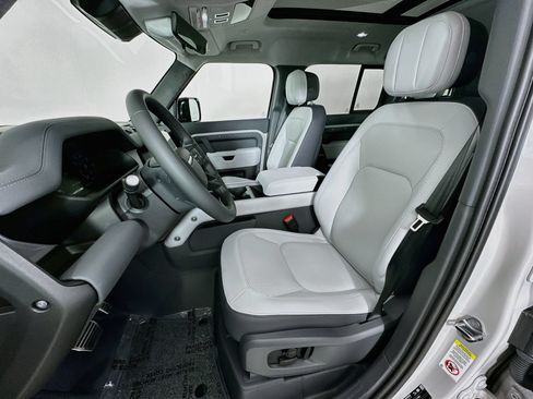 New 2026 Land Rover Defender 110 X AWD/4WD image 19