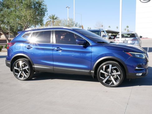 Used 2022 Nissan Rogue Sport SL w/ Premium Package image 13