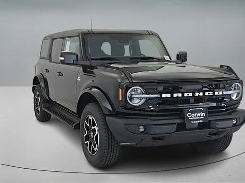 New 2025 Ford Bronco Outer Banks image 1
