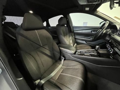 Used 2023 Honda Accord Sport image 9